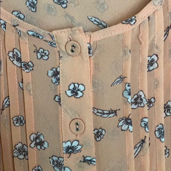 Torrid top - Picture 2 of 4